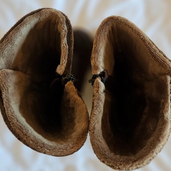 Adidas Arosa Boots, size 6.5 US, brown suede - Picture 7 of 8